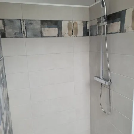 Apartment Le 6 Bis Avec Jardinet *