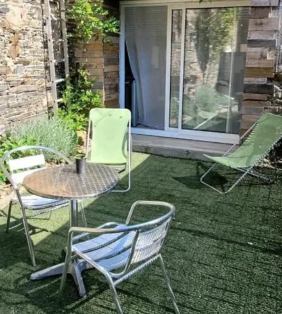 Apartment Le 6 Bis Avec Jardinet